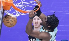 开云官网-猛龙横扫魔术晋级东部决赛