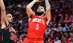 开云体育中国-湖人击败火箭，取得系列赛领先