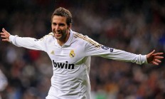 开云下载-教科书新定义，霍勒迪的战役如何重写篮球圣经