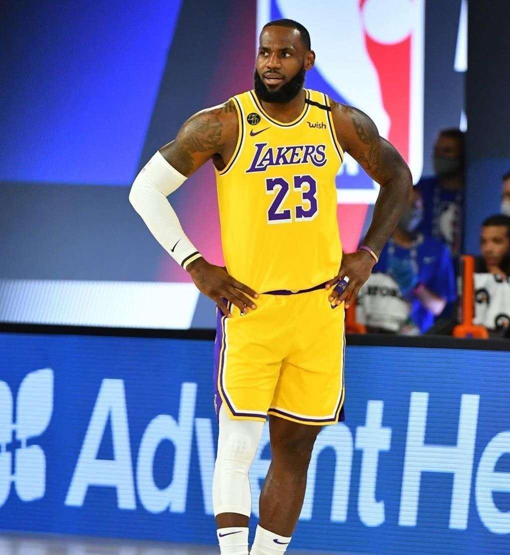 湖人队外线得分火力全开，刷新赛季记录