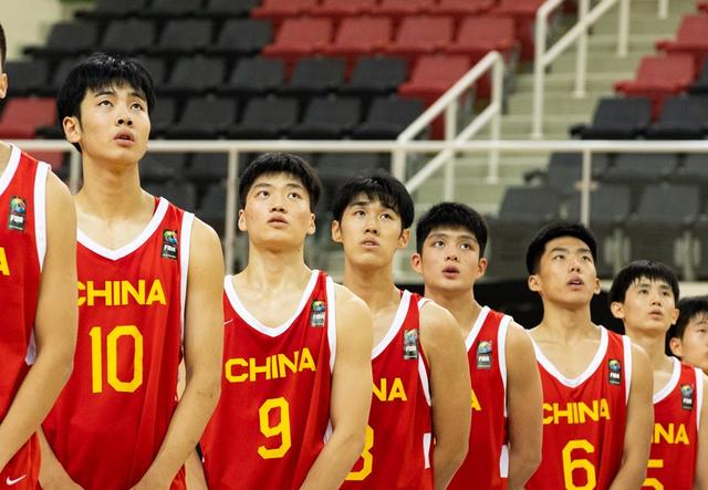 北亚球队壮举，零封对手闯入八强