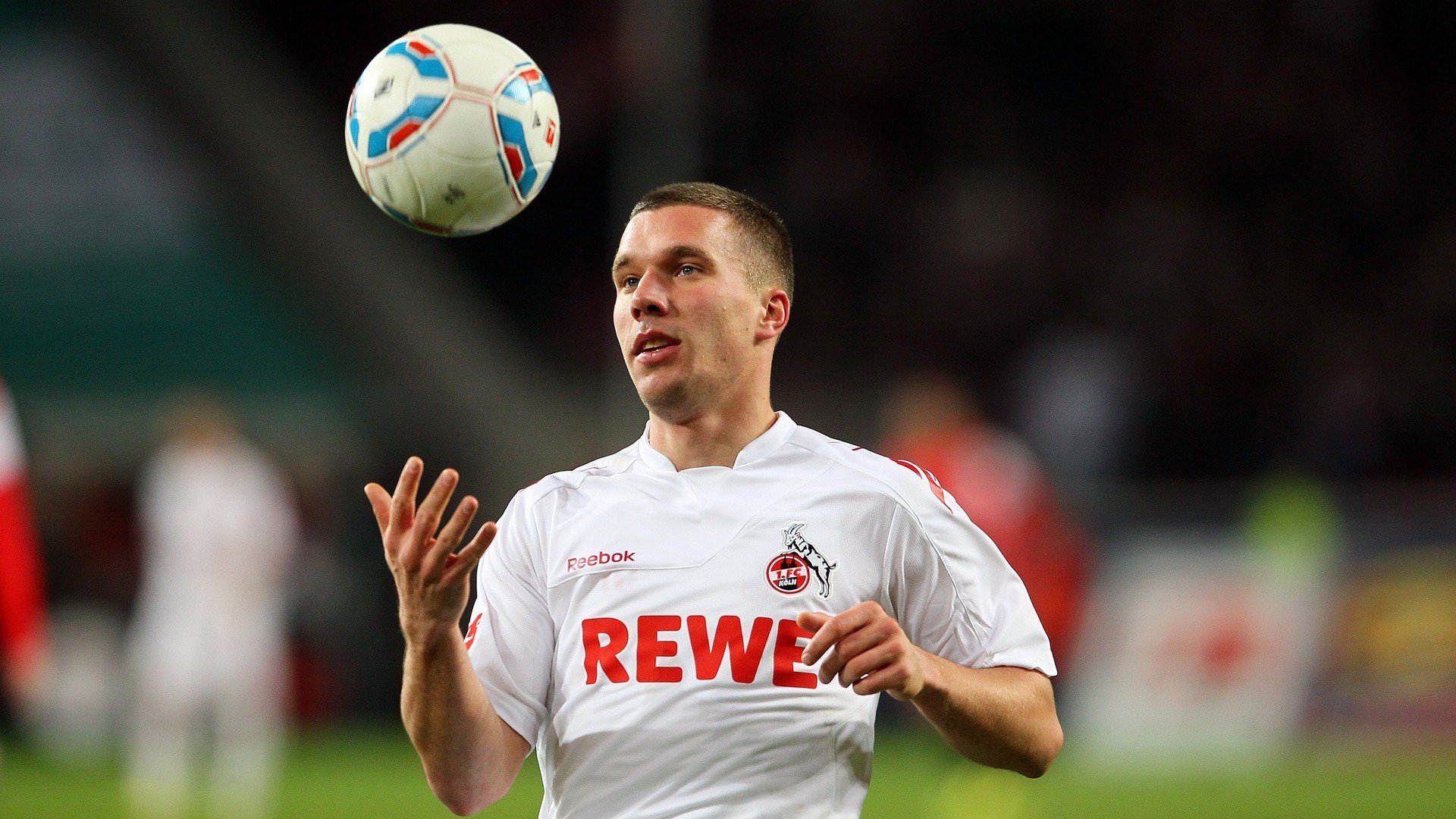 时空错位的绿茵魔术师，当卡马文加降临丹麦对阵塞维利亚之战