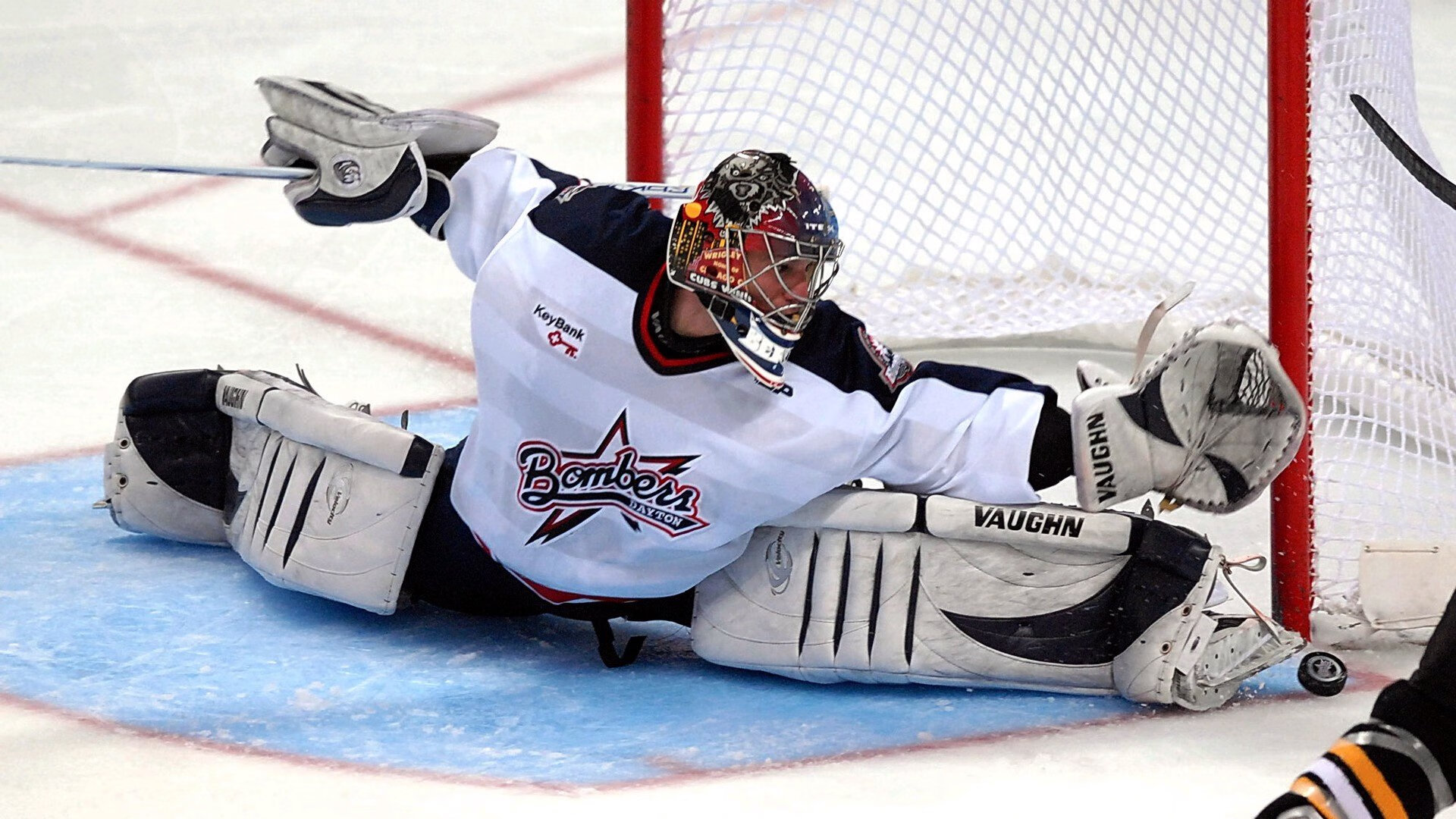 若日尼奥单节导演闪电战!摩纳哥三记重拳击垮威尔士