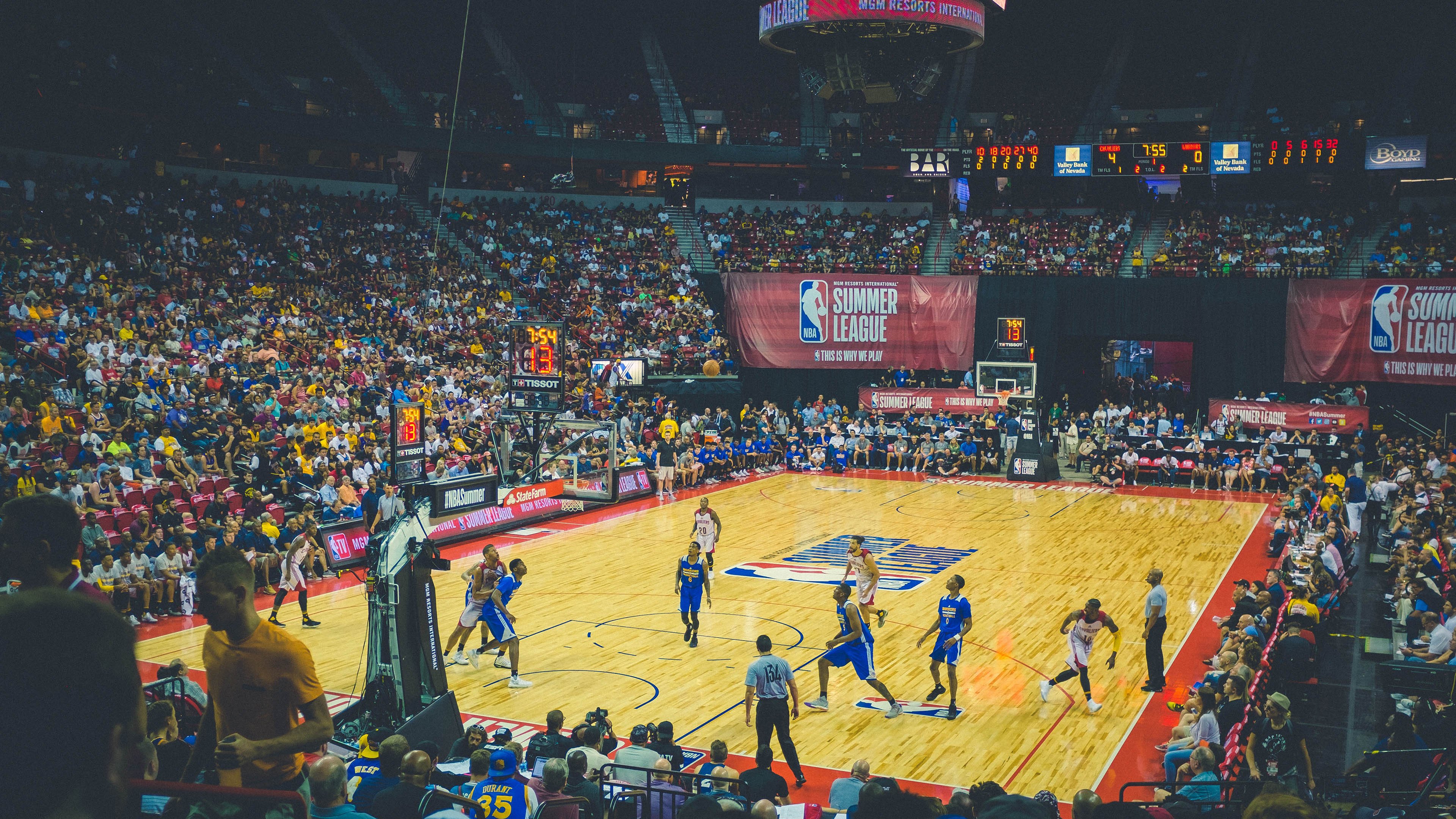 欧文统治全场却难阻湖人轻取篮网，个人辉煌与团队胜利的对比