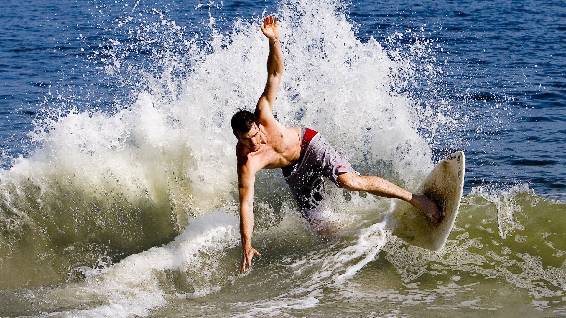 范戴克筑起叹息之墙，当西班牙的权杖碾压巴萨的骄傲